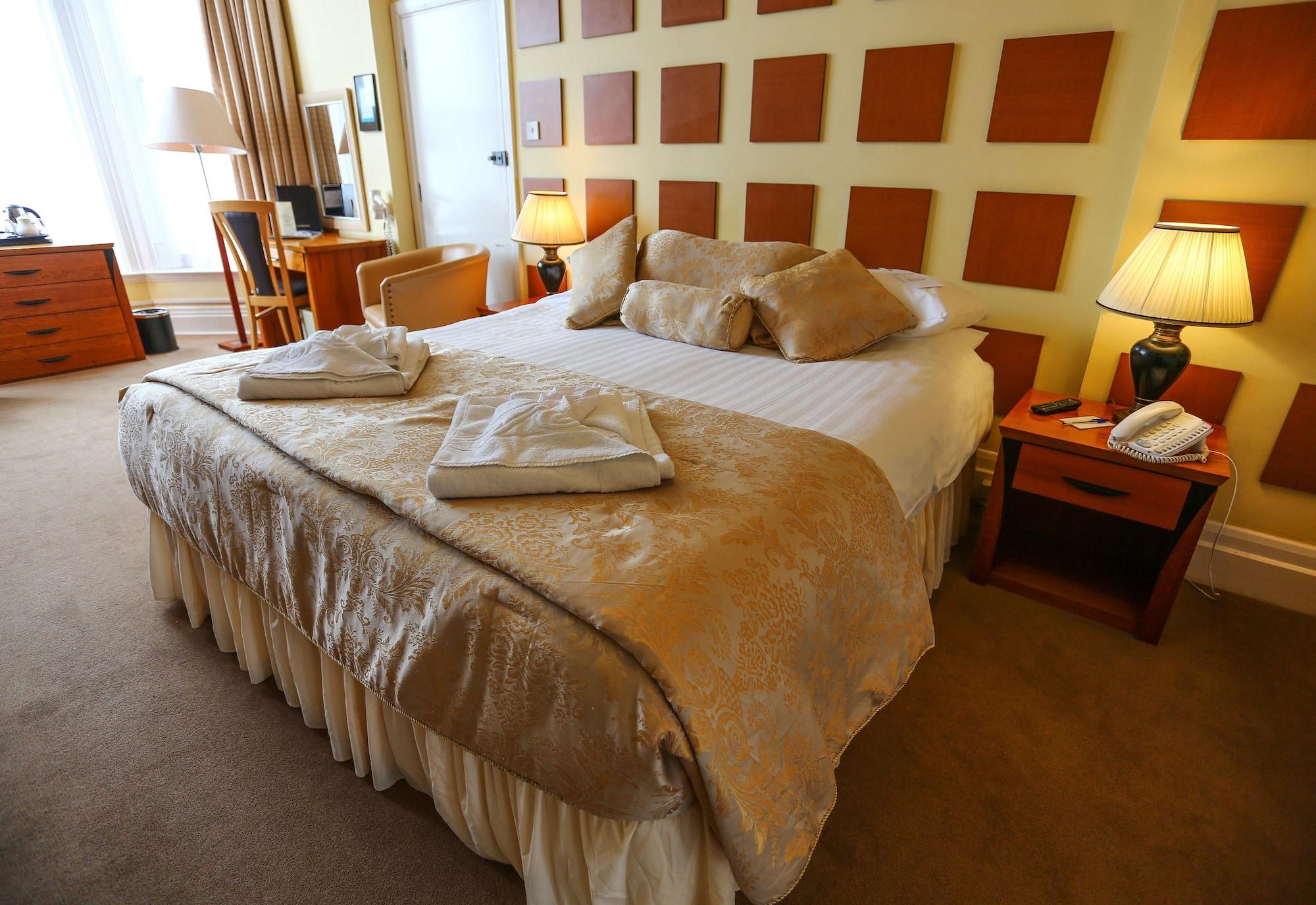 Royal Exeter Hotel Bournemouth Bagian luar foto