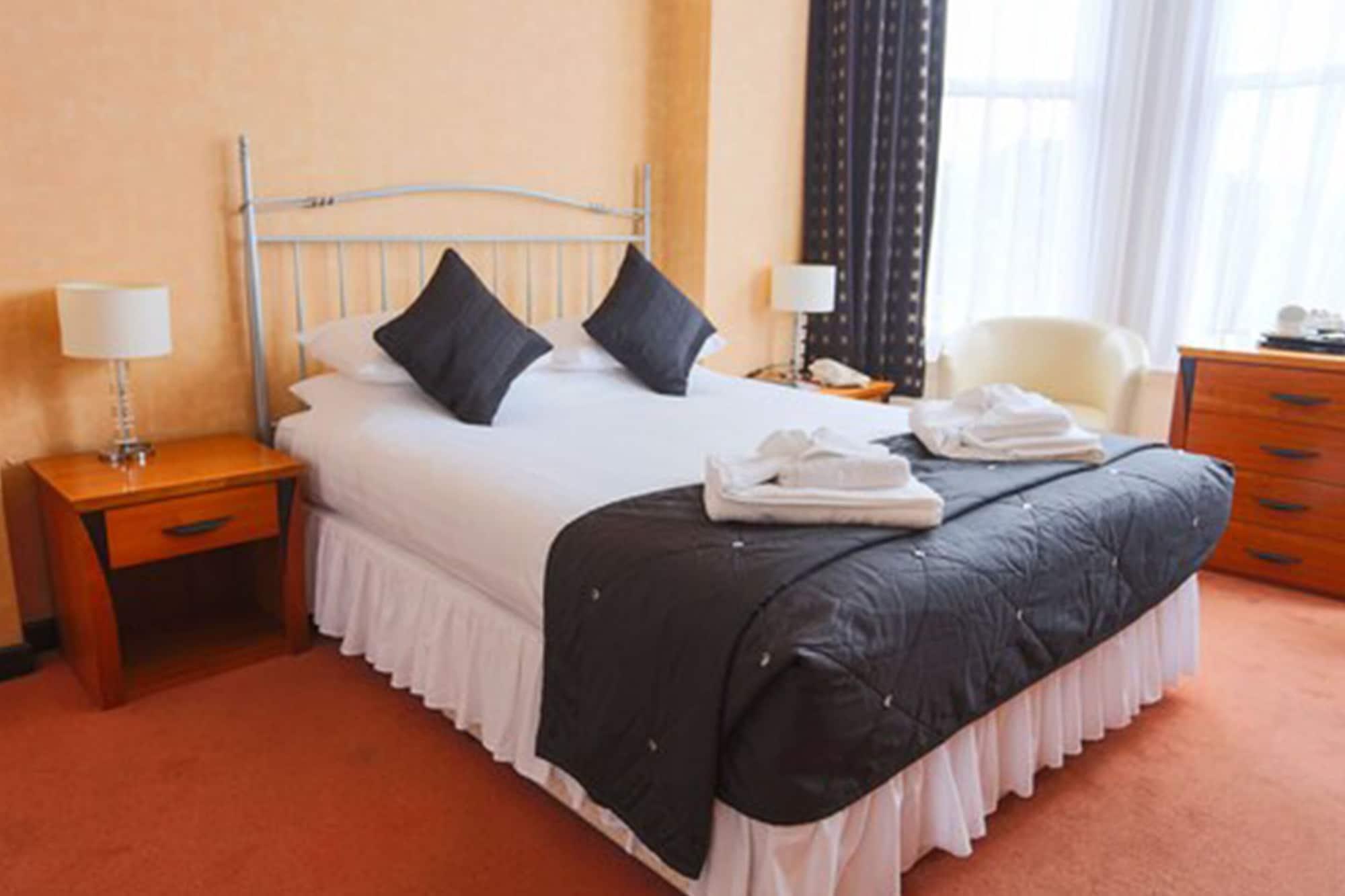 Royal Exeter Hotel Bournemouth Bagian luar foto