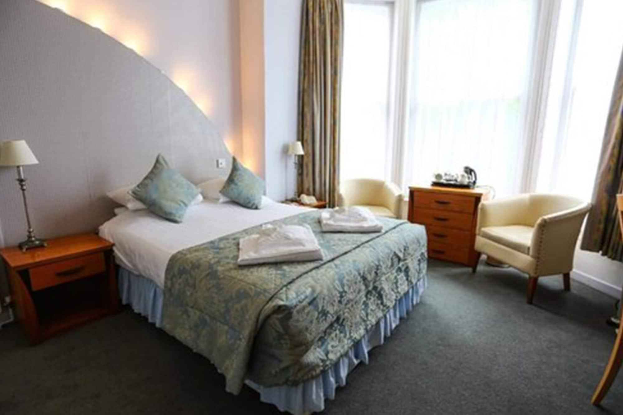 Royal Exeter Hotel Bournemouth Bagian luar foto