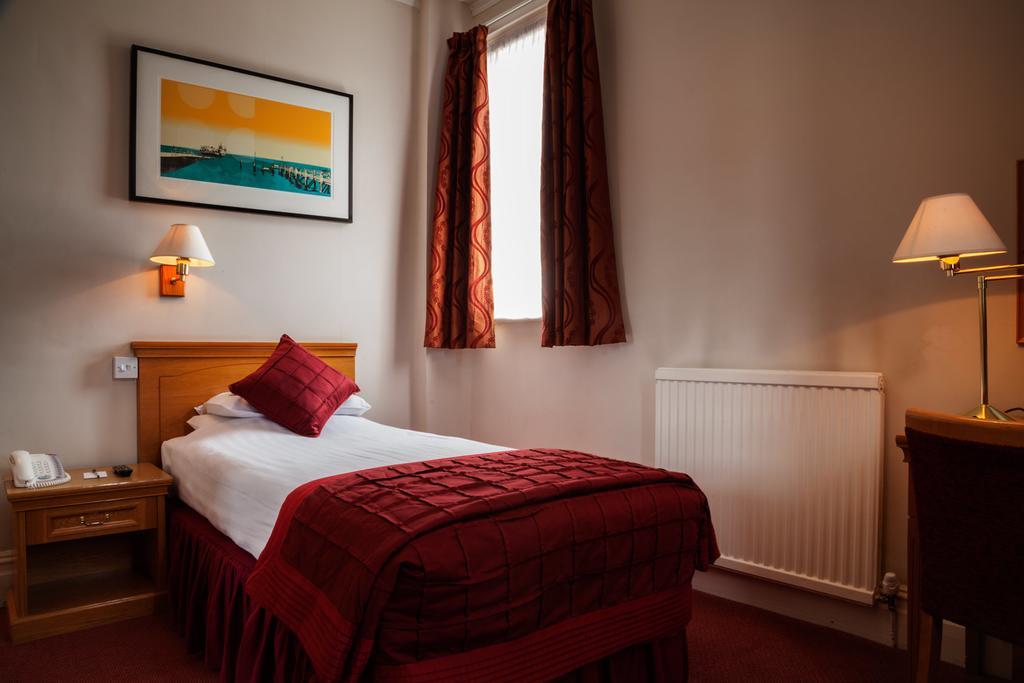 Royal Exeter Hotel Bournemouth Bagian luar foto