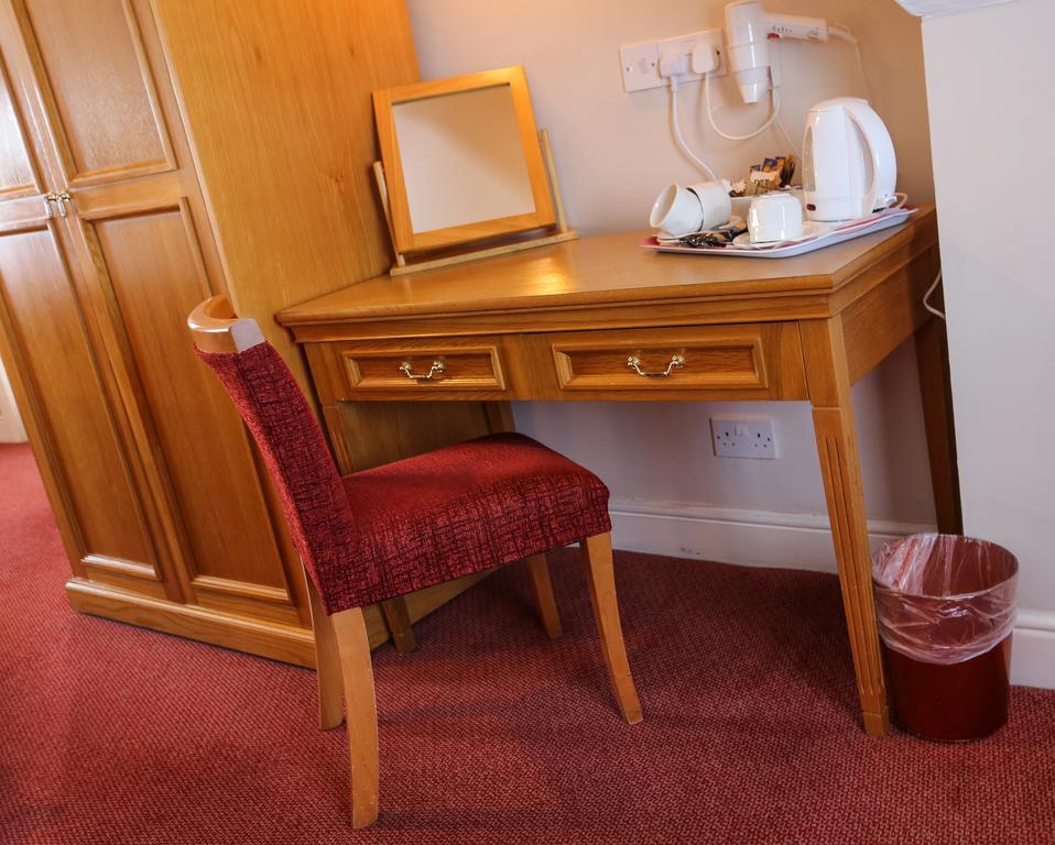 Royal Exeter Hotel Bournemouth Bagian luar foto