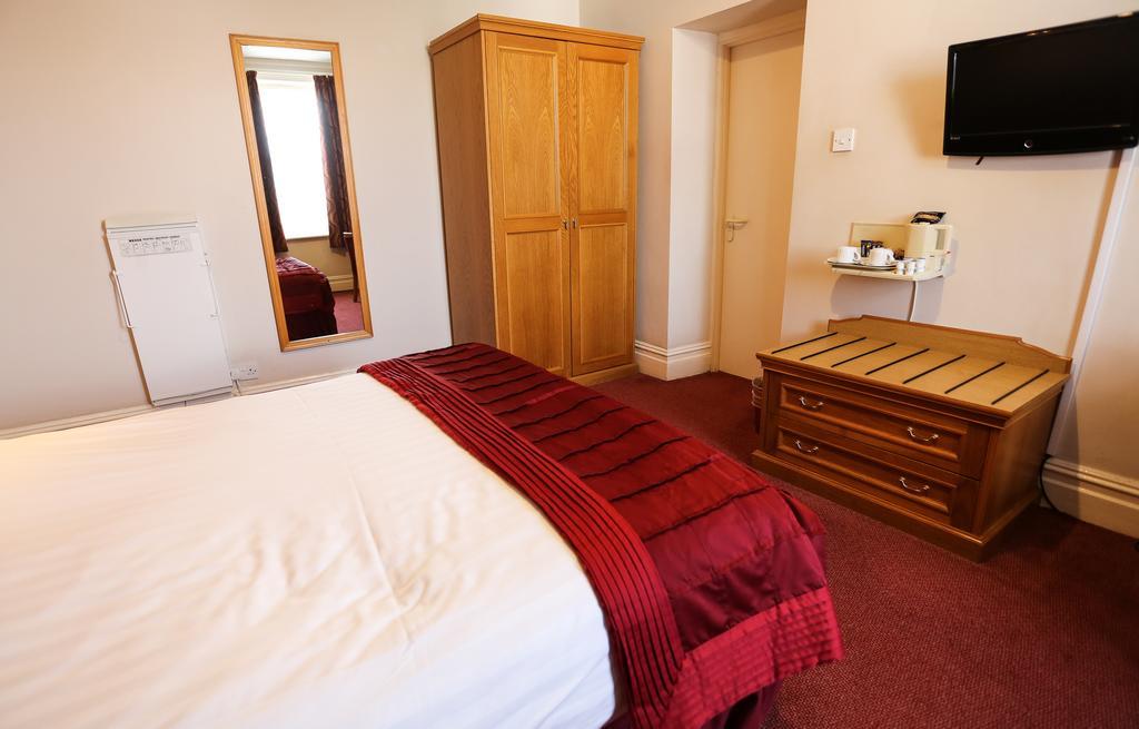 Royal Exeter Hotel Bournemouth Bagian luar foto